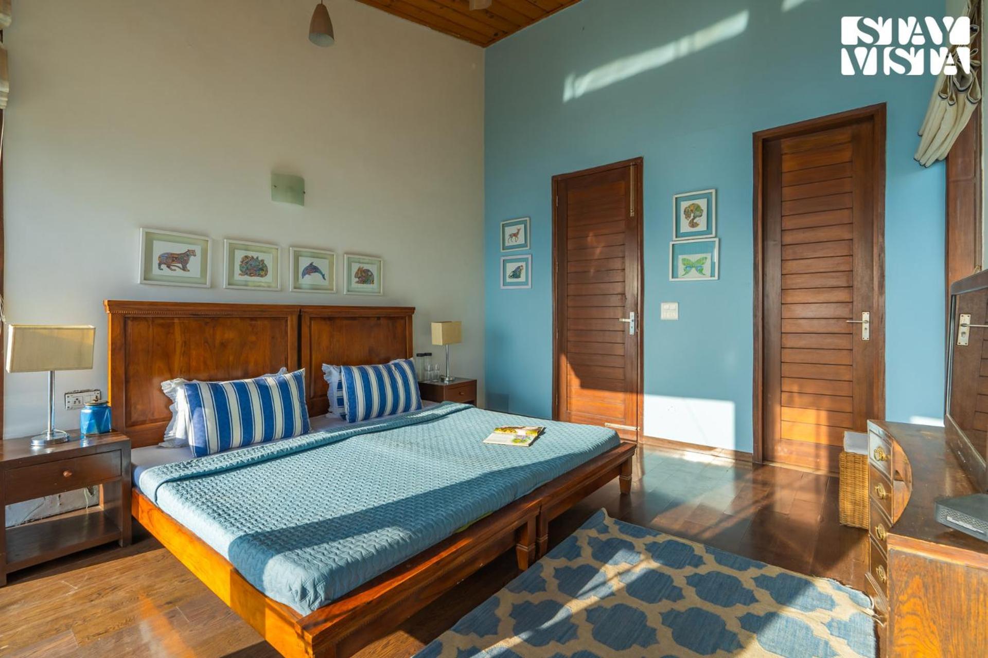 Stayvista At Hillcrest Villa With Valley View, Bonfire And Heater Kasauli Kültér fotó